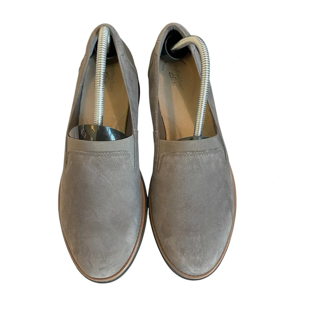 Clarks Women's Slip-On Loafer Shoes‎